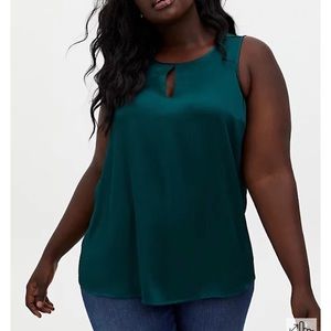 Never worn NWOT Torrid swing top